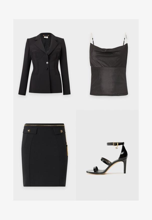 Blazer negro a medida con mangas largas, dos botones frontales, detalle estructurado en el busto y solapa con muesca.; Top negro sin mangas de satén con escote drapeado y finas tiras de cadenas doradas en los hombros sobre fondo blanco.; Falda negra ajustada con bolsillos delanteros con solapa, botones decorativos en dorado y un cinturón delgado de cadena dorada con un borlas en el lado derecho.; Sandalia de charol negro con tres correas, hebilla en el tobillo y tacón de aguja de 10 cm. Presenta detalles de hardware en oro y un charm con el logo.