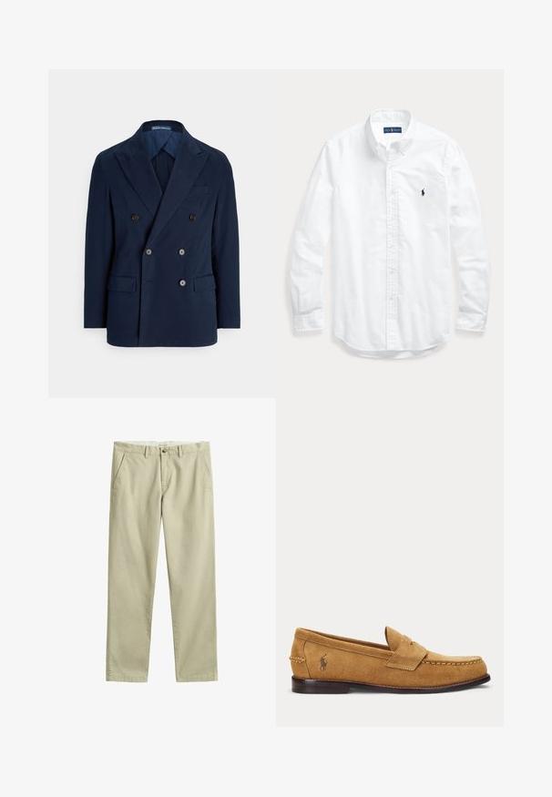 Marineblauer, zweireihiger Blazer aus glattem Stoff, mit Spitzrevers, zwei Vordertaschen und braunen Knöpfen zum Verschließen.; Weißes Hemd mit langen Ärmeln, Knopfleiste und Kragen, mit kleinem dunklem Logo auf der linken Brust, flach auf einem hellen Hintergrund liegend.; Beige Chinos mit geradem Bein, Gürtelschlaufen, vorderem Knopf- und Reißverschluss sowie Seitentaschen, flach auf weißem Hintergrund liegend.; Hellbrauner Veloursleder-Slipper mit genähten Details und kleinem besticktem Pferde-Logo an der Seite, mit niedrigem Holzabsatz und Schlupf-Design.