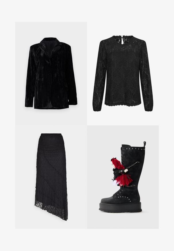 Schwarze Samtjacke mit senkrechtem Streifenmuster, Reverskragen, zwei vorderen Taschen und einem Einzelknopfverschluss. Taillierte Passform.; Schwarze Spitzenshirt mit langen Ärmeln, Rundhalsausschnitt, gewelltem Saum und einem Schlüsselaugen-Detail im Rücken. Zartes Blumenmuster über das gesamte Shirt.; ONLY ONLKIM SLIT - Maxirock - black; Schwarzer kniehoher Stiefel mit einer klobigen Sohle, verziert mit silbernen Nieten und einer Puppe mit rotem Wollhaar, die an der Seite durch eine Kette befestigt ist.