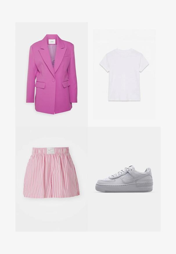 AKNVAS TAYLOR - Halflange jas - orchid; Effen wit katoenen T-shirt met korte mouwen en ronde hals, plat gelegd op een witte achtergrond.; Roze-witte gestreepte korte broek met een elastische tailleband en een klein Nike-logo patch aan de achterkant. Gemaakt van lichtgewicht stof.; Grijze Nike Air Force 1 sneaker met geperforeerde neus, glad leren bovenwerk, dikke zool en verhoogde 'AIR' details op de hiel.
