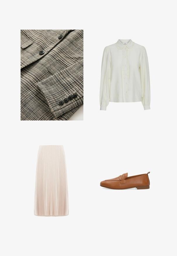 Beige og sort ternet jakke med tekstureret stof, der har fire sorte knapper på manchetten og en enkelt brystlomme.; Cremefarvet bluse med en bølget krave, frontknaplukning, lange pufferærmer og et blødt, struktureret stof. Elegant og minimalistisk design.; Plisseret midi nederdel i en lys beige farve, fremstillet af et glat stof, med smalle lodrette plisser og en elastisk talje.; Brun læder slip-on loafer med lav hæl og dekorativ remdetalje på overdelen, set fra siden mod en hvid baggrund.