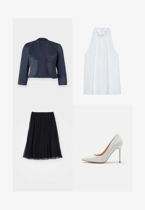 Marineblå cropped åben-front blazer med lange ærmer og let polstrede skuldre, lavet af glat satinstof.; Hvid ærmeløs top med høj hals, der har blødt stof, sammensyning ved halsudskæringen og en skjult lynlås i ryggen.; Sort plissee nederdel lavet af gennemsigtig stof med elastisk talje. Flydende design, der strækker sig til midt på læggen og viser lodrette folder.; Hvid patentlæder højhælet pumpe med spids tå og slank stiletto-hæl, der har en glat overflade og en beige inderside.