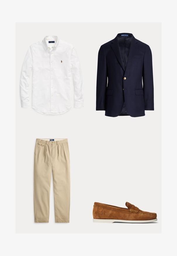 Marineblå herreblazer med to guldknapper, notch revers, lommer med klapper og brystlomme med åbning, foret indvendig, Polo Ralph Lauren mærke inde i kraven.; Hvid skjorte med lange ærmer, knapper og krave med lille broderet logo på venstre bryst, lagt fladt på ensfarvet baggrund.; Beige plisserede bukser lavet af bomulds twill, med en klassisk pasform, sidelommer og lynlås med knaplukning. Glat tekstur.; Brun ruskind loafer med hvid sål, mokkasinsting og et lille præget logo nær hælen på en ensartet lys baggrund.