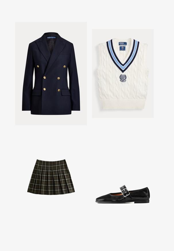 Marineblauwe dubbelgeknoopte blazer met gouden knopen en inkeping op de revers, met klepzakken en een Polo by Ralph Lauren label aan de binnenkant van de kraag.; Wit kabelgebreid mouwloos trui-vest met blauw gestreepte V-hals en Polo Ralph Lauren Wimbledon-logo op de borst.; Geruite mini-rok met donkergroene en rode ruiten, geplooid ontwerp en een soepele textuur. Gemaakt van stof met een zachte afwerking.; Zwarte Mary Jane platte schoen van lakleer, met een afgeronde neus, verstelbare gespband, textuur op het oppervlak, lage zool met minimale profielvoering.