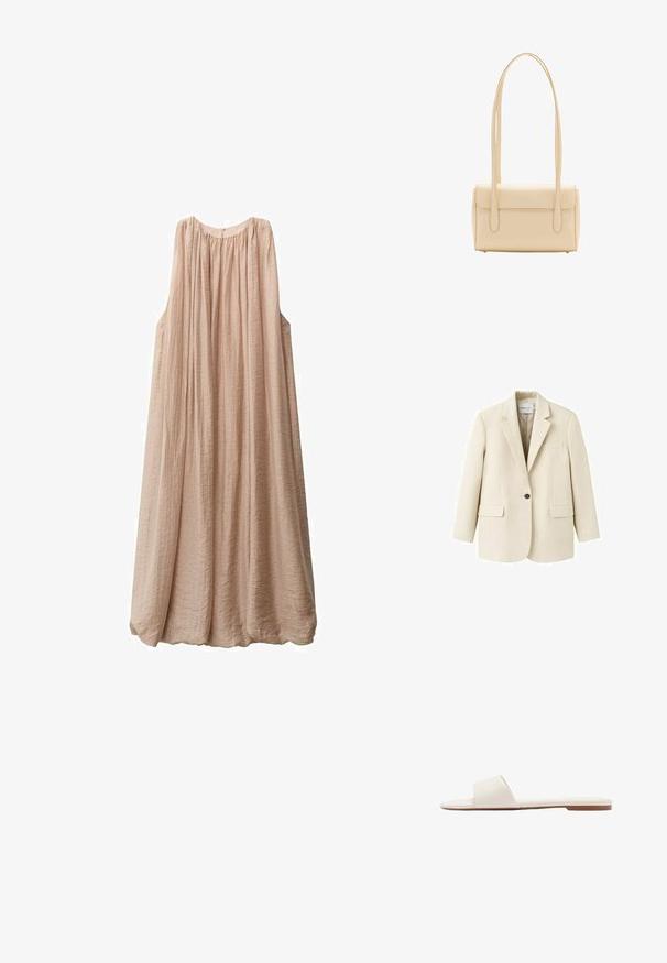 Beige blazer met één knoop, inkepingrevers, twee klepzakken aan de voorkant en één borstzakje, getoond op een witte achtergrond.; Lichtroze mouwloos jurk van gekreukt materiaal, met een losse pasvorm, geplooide halslijn en een vloeiende silhouet die tot halverwege de kuit reikt.; Plat witte slidesandaal met brede enkelband en dunne bruine zool, zijaanzicht op witte achtergrond.; Beige rechthoekige schoudertas met lange dubbele banden en klepsluiting, afgebeeld tegen een witte achtergrond.