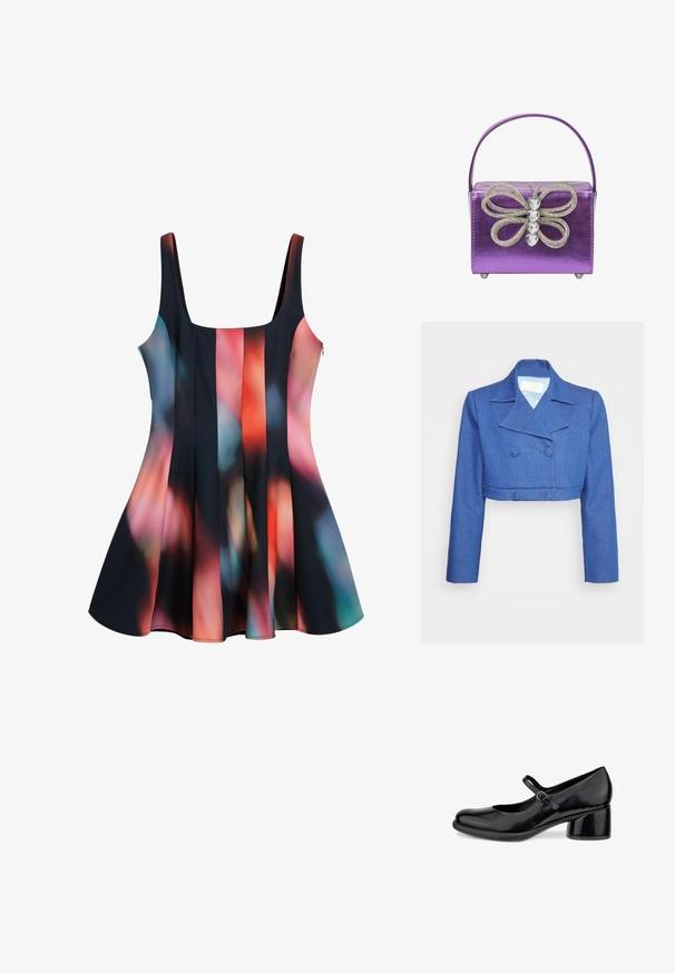 Sara Battaglia MINI JACKET - Blazer - blue denim; Sort kjole med farverigt abstrakt mønster i nuancer af rød, blå og pink. Udsvinget kant, rund halsudskæring og justerbare stropper.; ECCO SCULPTED - Pumps - black; Lilla metallisk håndtaske med en struktureret rektangulær form. Har en dekorativ sølv sommerfugl detalje med rhinsten. Lille håndtag inkluderet.