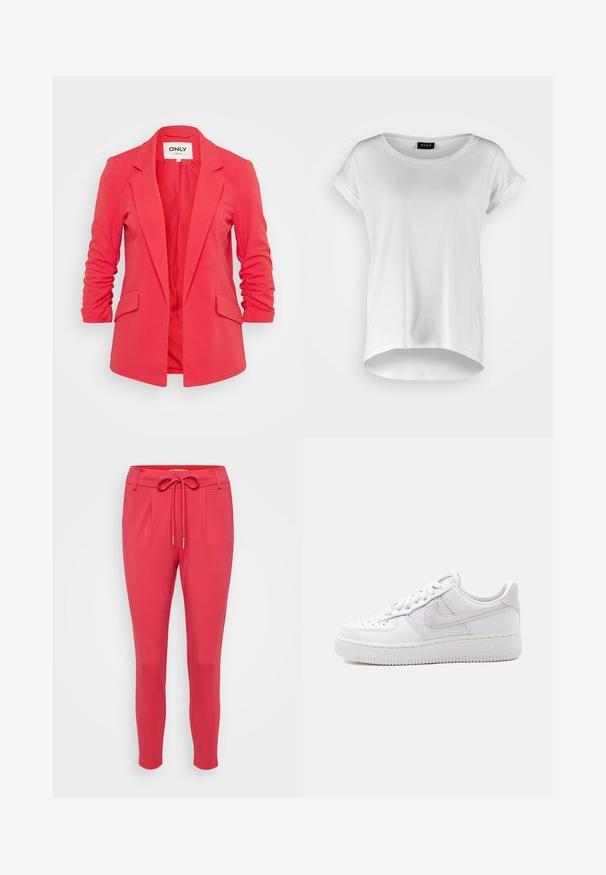 ONLY Petite ONLCAROLINA DIANA - Blazer - raspberry; Witte T-shirt met korte mouwen en ronde halslijn, iets langere achterkant, zachte katoen stof en opgerolde mouwen. Geen zichtbare prints.; ONLY Petite ONLPOPTRASH LIFE EASY - Broek - viva magenta; Witte lage Nike Air Force 1 sneaker met witte veters, perforaties op de neusplaat en een mesh paneel achter het Nike Swoosh-logo.
