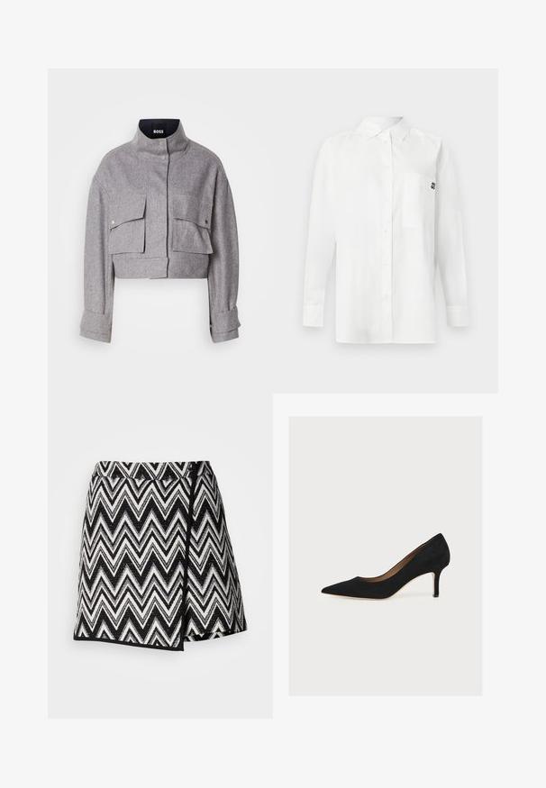 Grijze cropped jas met hoge kraag, twee voorflapzakken met drukknoopsluitingen en lange mouwen met manchetdetails.; Witte langemouwenshirt gemaakt van een katoenmix, met een button-down kraag, een borstzak en een klein zwart logo op de borst.; Zwart-witte zigzagpatroon rok met een wikkelontwerp, gemaakt van een gestructureerde stof, afgewerkt met een stevige zwarte bies langs de randen.; Zwarte suède pump met puntige neus, middenhoge naaldhak en tan binnenzool op een lichte achtergrond.