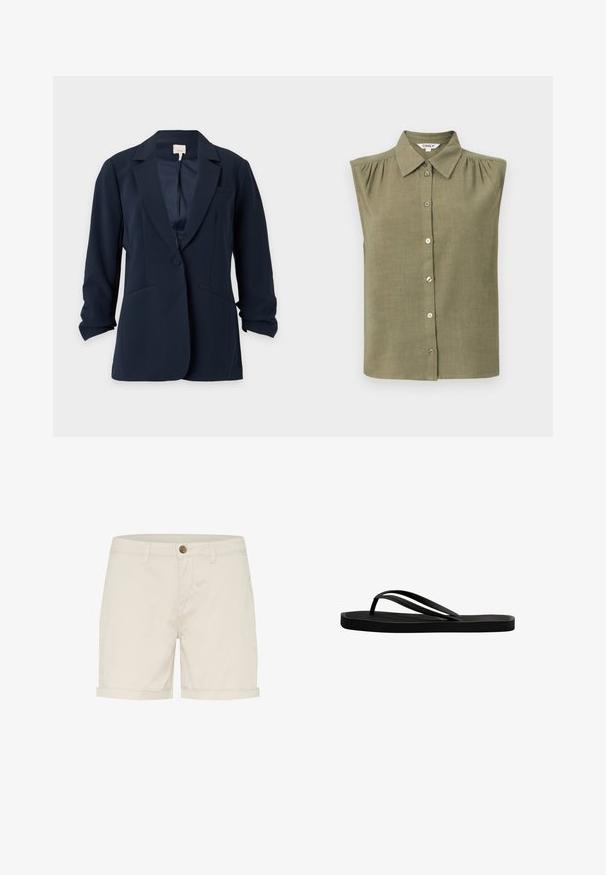 Marineblauer Blazer mit einem Knopf, Revers mit Kerbe, zwei Vordertaschen und leicht gerafften Ärmeln, auf einem einfachen hellen Hintergrund dargestellt.; Ärmellose, olivgrüne Bluse zum Zuschneiden mit spitzem Kragen und leichten Raffungen an den Schultern, gefertigt aus leichtem Stoff.; Helle beige Baumwollshorts mit Knopfverschluss, umgeschlagenen Säumen und Seitentaschen. Glatte Textur und maßgeschneiderte Passform für Komfort.; Schwarzer Gummi-Flip-Flop mit dünnen Riemen und strukturiertem Fußbett, seitlich auf weißem Hintergrund dargestellt.