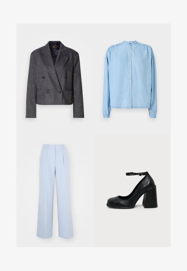 Grauer doppelt üblicher Blazer aus strukturiertem Stoff, mit Reverskragen und zwei vorderen Taschen. Verfügt über schwarze Knöpfe und ein tailliertes Design.; Hellblaues, langärmliges, knopfbares Hemd aus weichem Denim, mit rundem Halsausschnitt, gerafften Schultern und gerader Schnittführung.; Helle blaueweite Hose mit hohem Bund, vorn mit Falten, aus einem glatten, gewebten Stoff gefertigt. Keine sichtbaren Hardwareteile.; Schwarzer Leder-Pumps mit abgerundetem Zehenbereich und verstellbarem Knöchelriemen mit goldener Schnalle auf schlichter heller Hintergrundfläche.