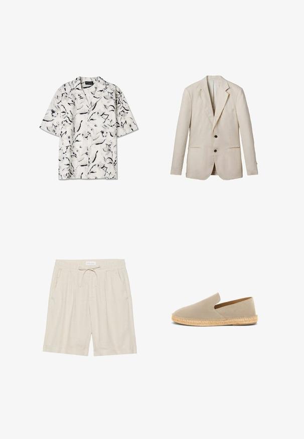 Licht beige linnen blazer met een notch-lapel, twee voorzakken, twee zwarte knopen en minimale details. Gladde, textuurafwerking.; Korte mouw, open-kraag shirt met een witte basis en zwarte en grijze bloemenpatronen. Lichtgewicht stof met knoopdetails.; Beige linnen shorts met een elastische tailleband, trekkoord en zijzakken. Ontspannen pasvorm met een rechte pijp en omgeslagen zoom.; Beige suède instap-espadrille met een zool omwikkeld met jute en een lage hak, zijaanzicht op een witte achtergrond.