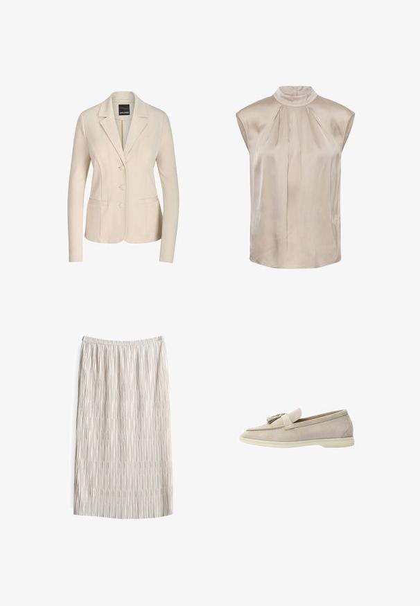 Blazer pour femmes de couleur crème avec trois boutons, deux poches avant, manches longues et col à revers cranté.; Blouse sans manches en satin beige avec col haut et plis subtils autour de l'encolure, texture lisse, coupe ample.; Jupe midi plissée en beige clair, dotée d'une taille élastique. Le tissu a une surface texturée avec des lignes verticales et un tombé doux.; Mocassins en daim beige avec un accent de gland, présentant une texture lisse, un bout arrondi et une semelle en caoutchouc pour plus de flexibilité.