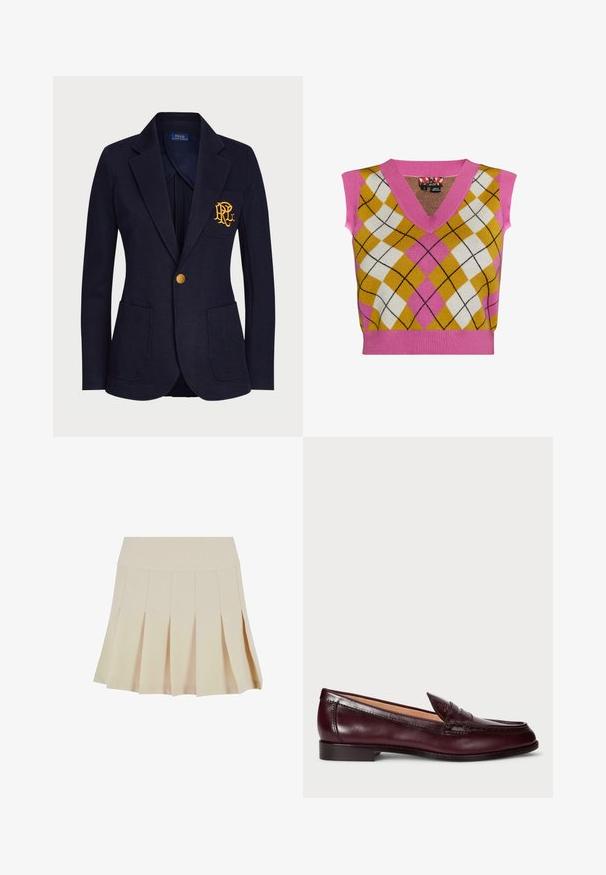 Marineblauer Blazer mit goldfarbenem Knopf, zwei Fronttaschen und golden besticktem Logo auf der linken Brusttasche.; Strick-Weste ohne Ärmel mit einem rosa V-Ausschnitt, Rautenmuster in Gelb, Weiß und Rosa, versehen mit kontrastierenden schwarzen Linien und einem gerippten Saum.; Beige Faltenrock mit einem taillierten Bund, aus einem glatten Stoff gefertigt. Verfügt über mehrere vertikale Falten und einen geraden Saum.; Burgunderfarbene Lederloafers mit glatter Oberfläche, rundem Zehenbereich, dekorativer Naht und niedrigem Absatz. Das Innere ist mit einem weichen beigen Futter ausgestattet.