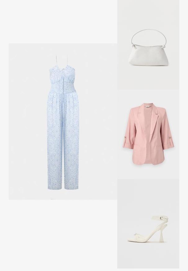 Lyserød damesblazer med trekvartlange ærmer, hakket reverskrave, åben front og knapdetaljer på ærmerne.; Lyseblå jumpsuit med justerbare stropper, smocket bodice og bukser med brede ben, prydet med et detaljeret blomstermønster. Blød stofstruktur.; Sandal med høj hæl i hvid læder med et elegant design, en transparent blokhæl og et dekorativt element ved tåen.; Hvid fletlæderhåndtaske med afrundet håndtag og ender på remmen, der er knyttet, vist mod en ensfarvet baggrund.