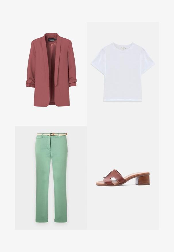 Stoffige roze damesblazer met sjaalkraag, geplooide driekwartmouwen en open voorkant, met label "PIECES" aan de binnenkant van de halslijn.; Witte cropped t-shirt van zacht katoen, met een ronde hals en korte mouwen in een iets ontspannen pasvorm. Geen patronen of accenten.; Lichtgroene broek van katoen, met een recht gesneden ontwerp, geweven beige riem en zakken aan de voorkant. Soepele textuur met minimale stiksels.; Bruine leren sandalen met open teen en blokhak, verdeeld met een uitgesneden detail op de brede band tegen een witte achtergrond.