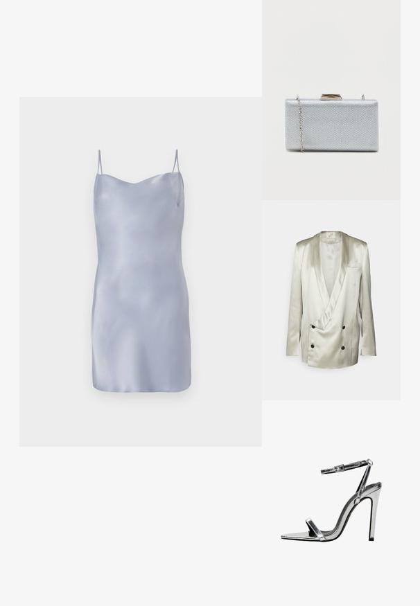 BITE Studios WEDDING FRAME - Blazer - tin; Satin glidende kjole i lyseblå med tynde justerbare stropper, en glat og sleek tekstur samt en enkel silhuet.; Sølv metallisk højhælet sandal med spidse tæer, tynd ankelrem, glat tekstur og en slank, skinnende overflade.; Rektangulær sølvclutch lavet af struktureret metallisk stof, med en klipslukning og et aftageligt kædetræk til at bære.