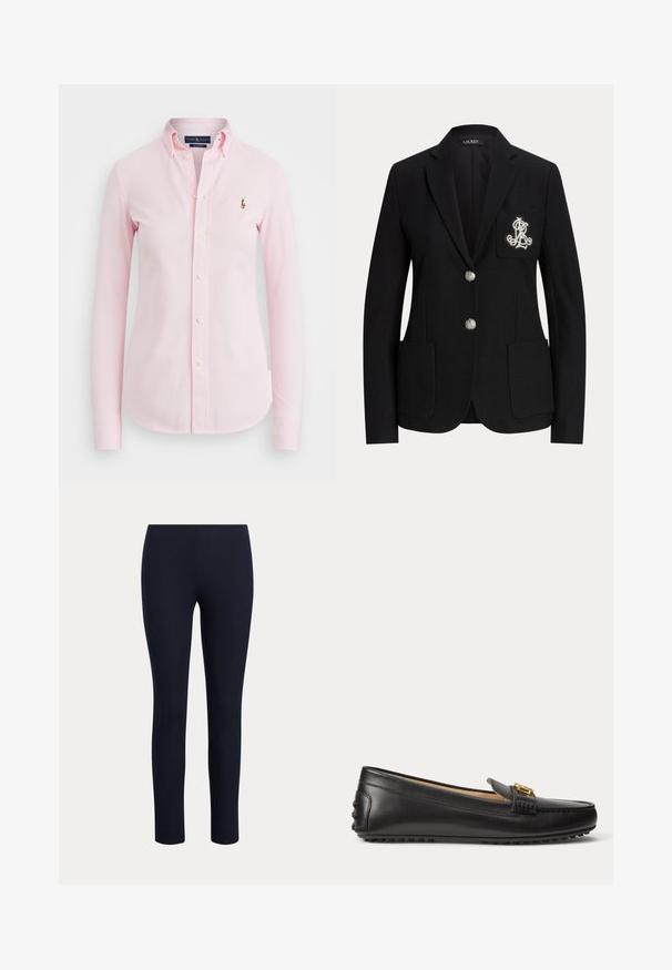 Sort skræddersyet blazer med to sølvknapper, laplommer og et hvidt broderet monogram på venstre brystlomme.; Lyserød langærmet skjorte med knapkrave, hvide knapper og lille broderet logo på venstre bryst. Blødt bommateriale.; Slanke marineblå leggings i fuld længde med høj talje, vist mod en ensfarvet lys baggrund.; Sort læderloafer med guldbeslag og gummisåle med nitter, vist fra siden på hvid baggrund.