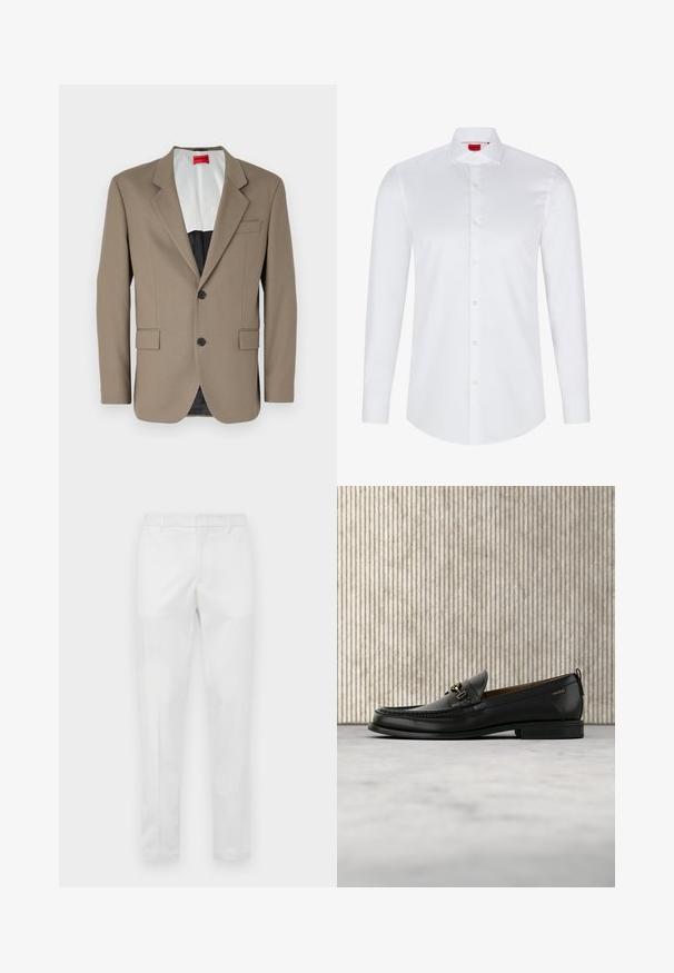Bruine blazer gemaakt van gestructureerde stof, met een enkele rij knopen, twee voorzakken en een gelobde revers. Voering in contrasterende kleuren.; Witte lange mouwen knoopsluiting shirt gemaakt van soepel katoen. Beschikt over een klassieke kraag, volledige knoopsluiting en afgeronde zoom.; Slim-fit witte broek met riemlussen, ritssluiting aan de voorkant en zijzakken, plat weergegeven op een neutrale achtergrond.; Zwarte leren loafer met gouden metalen gesp en "HUGO" branding, weergegeven tegen een beige tapijt en bruin doorschijnend meubilair.