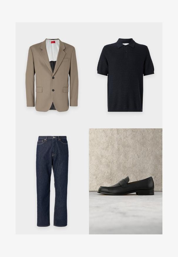 Brun blazer lavet af tekstureret stof, med en enkelt knap, to forlommer og en skrå krave. Foring i kontrastfarver.; Sort polo t-shirt med et struktureret zigzagmønster, korte ærmer og en krave med to knapper. Lavet af et åndbart stof.; Mørkeblå denim jeans med lige ben-design. Har knappelukning og lynlås, fem lommer og kontraststikningsdetaljer.; Sort lædersko i loafer-stil svæver over et beige tæppe med et blankt brunt rundt bord i baggrunden.
