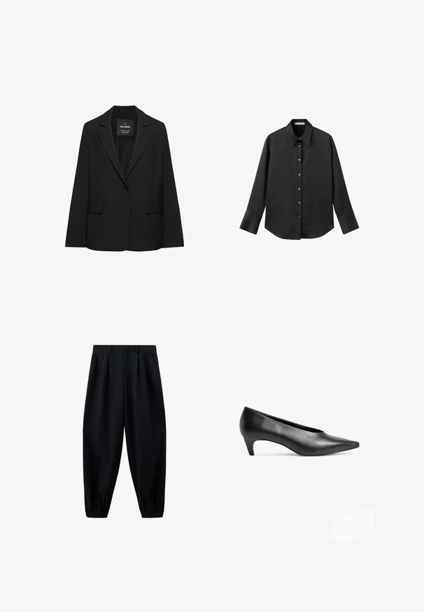 Sort skræddersyet blazer med enkeltknaplukning, skrå kraver og klaplommer, mærket Pull&Bear, vist på en hvid baggrund.; Sort langærmet skjorte i glat stof, med klassisk krave, frontlukning med guldtonede knapper og brede manchetter.; Sorte højtaljede bukser med smalle ben, folder ved taljen og ved manchetterne samt sidelommer, vist på en hvid baggrund.; Sorte læder lavhælede pumps med spids tå-design. Glat tekstur og slank silhuet, med en bøjet hæl for stabilitet.