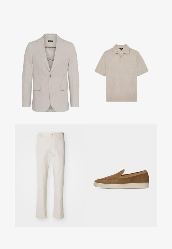 Hellgrau gestreifter Blazer mit einem Ein-Knopf-Verschluss, Reverskragen, zwei Vorderaschen und strukturiertem Stoff. Besitzt ein schmal geschnittenes Design.; Kurzärmeliges beiges gestricktes Poloshirt mit Kragen und V-Ausschnitt, flach auf weißem Hintergrund dargestellt.; DOCKERS GO AIRWEAVE - Chino - sahara khaki; Hellbrauner Wildleder-Slipper mit weißer Gummisohle, minimalen Nähten und flachem Design vor einfachem hellem Hintergrund.