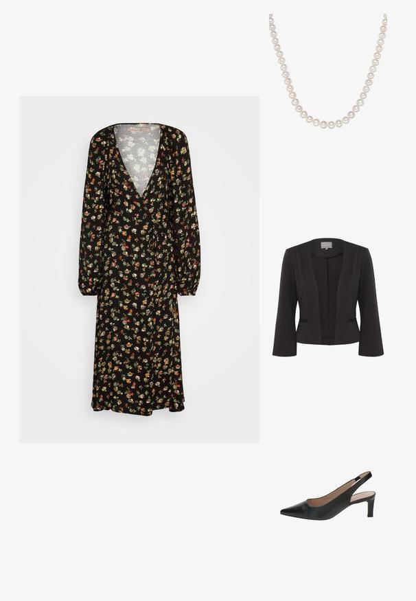 Sort blazer med et glat stof, åben frontdesign, 3/4 ærmer, to frontlommer og subtil tekstureret detaljer langs kanterne.; Anna Field Hverdagskjole - black/red; Sort læderpump med spids tå og slingback, lav hæl og nude indvendig foring, vist i sideprofil på en hvid baggrund.; En række af glinsende hvide perler, hvor hver enkelt er rund og ens i størrelse, med en glat overflade og en subtil glans, forbundet af en tynd snor.