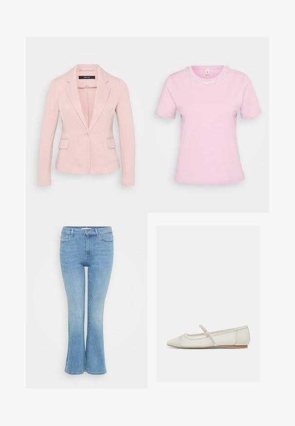 Blazer rose clair avec revers en notch, fermeture à un bouton et deux poches avant. Tissu lisse et coupe ajustée.; T-shirt rose à manches courtes et encolure ronde, orné de perles décoratives et de sequins autour du col. Mélange de coton doux.; ONLY Petite ONLANN MID - Jean flare - light blue denim; Chaussure plate ivoire à bout pointu avec bride ornée de perles et petit talon en bois, vue de côté sur un fond clair.