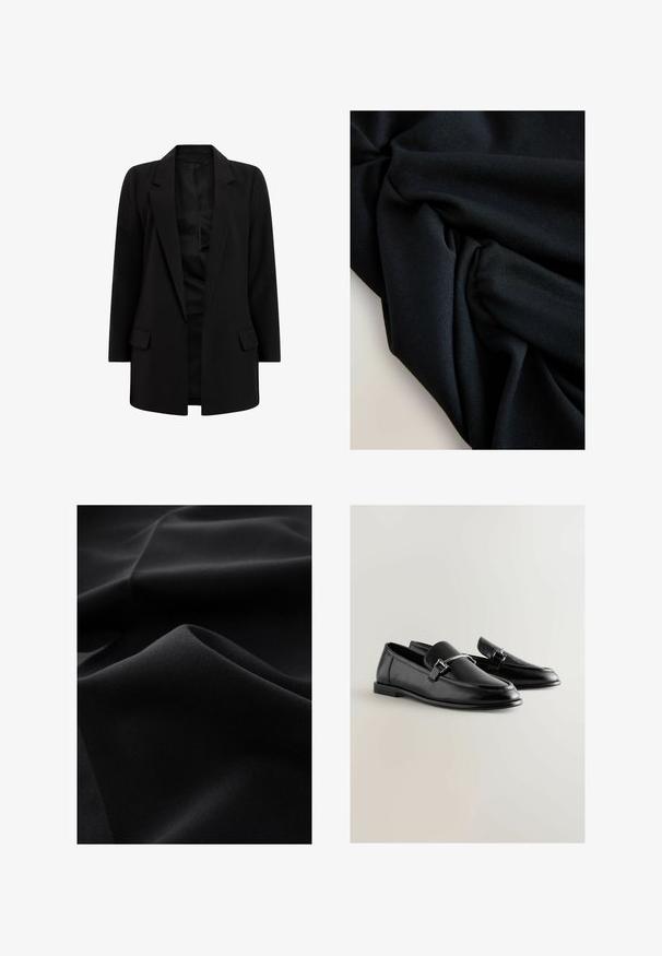 Schwarzer Blazer aus glattem Stoff. Verfügt über einen Reverskragen, zwei Fronttaschen und ein offenes Design. Klassische, taillierte Silhouette.; Schwarzer Stoff mit sichtbarer Textur und Falten, die weiche Schatten und Lichtreflexe auf einer hellen Oberfläche erzeugen.; Schwarzer Stoff mit glatter Textur, der dezente Falten und weiche Drapierungen aufweist, eine matte Oberfläche und eine leichte Qualität zeigt.; Schwarze Lederloafer mit glatter Textur, runder Zehenpartie und silberfarbener Hardwaredetails im oberen Bereich. Flache Sohlen für Komfort.