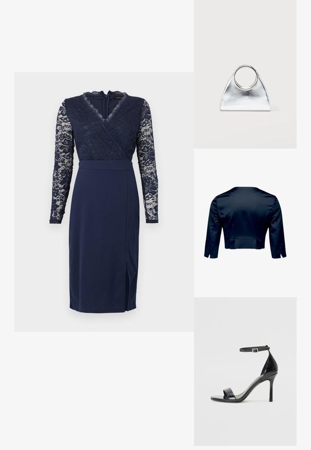 Donker marineblauw kort jasje met lange mouwen, gezien van achteren op een witte achtergrond.; Marineblauwe midi-jurk met lange kanten mouwen, kanten overslag-top, V-halslijn, getailleerde taille en zijsplit.; Zwarte lakleren sandaal met hoge hakken, een open teen, een enkele band aan de voorkant en een verstelbare enkelband.; Zilverkleurige metalen driehoekige handtas met ronde metalen handvat, geplaatst tegen een effen witte achtergrond.