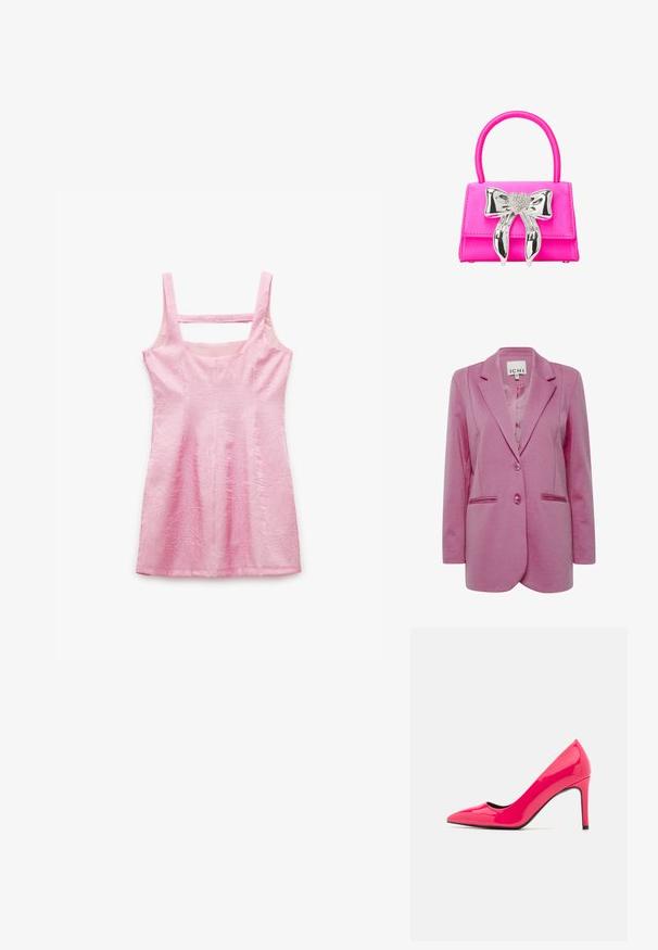Rosa Blazer mit taillierter Passform, zwei Knöpfen, Reverskragen und Seitentaschen. Glattes Material mit leicht strukturiertem Finish.; Rosa ärmelloses Kleid aus strukturiertem Stoff mit geradem Ausschnitt und quadratischem Rückenausschnitt. Es hat eine taillierte Silhouette und einen knielangen Saum.; Leuchtend pinkfarbene lackierte High-Heels mit spitzer Zehenform und schlanker Silhouette, ausgestattet mit einem dünnen Stiletto-Absatz und schwarzem Innenleben.; Rosa Satin-Handtasche mit einer strukturierten Form, versehen mit einer großen silbernen Schleife mit einem Herzdetail und einem glatten, geschwungenen Griff.