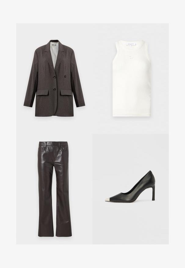 Blazer de rayas en gris oscuro, con un diseño de doble botonadura, dos bolsillos frontales y solapas con muesca, con botones negros.; Top blanco sin mangas con textura acanalada, cuello redondo y pequeño detalle bordado de un zorro debajo del cuello, etiquetado Maison Kitsuné.; Pantalones rectos de cuero sintético marrón oscuro con cierre de botón y cremallera, bolsillos delanteros y traseros, y pasadores para cinturón.; Zapato de tacón alto de cuero negro con punta en forma de pico y una tapa metálica plateada. Presenta un acabado suave y un tacón delgado de 10 cm.