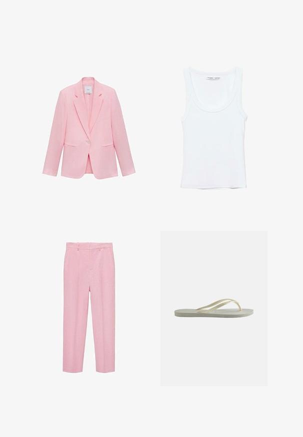 Roze blazer met een geknipt kraag, enkele knoopsluiting en twee voorzakken. Gemaakt van lichtgewicht stof met een gladde textuur.; Effen witte mouwloze tanktop met ronde hals, gemaakt van zachte stof, met een label aan de binnenkant van de kraag dat merk en maat aangeeft.; Lichtroze broek van een gestructureerde stof, met een rechte pijp, riemlussen en schuine zakken aan de voorkant. Geen zichtbare patronen.; Enkele ecru rubberen teenslipper met dunne bandjes en een gestructureerd voetbed, zijaanzicht op een effen achtergrond.