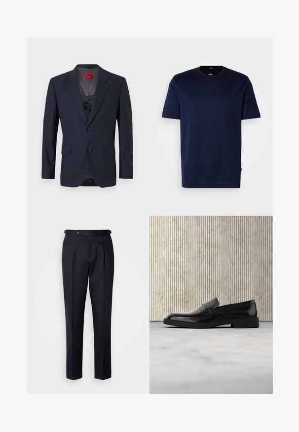 Blazer navy de tela suave con un diseño de un solo botón, dos bolsillos frontales y botones negros. Etiqueta de marca roja en el interior.; Camiseta de manga corta azul marino con un sutil patrón de rayas y cuello redondo. Fabricada en tejido suave, cuenta con una pequeña etiqueta con el logotipo en el lateral.; Pantalones de vestir azul marino confeccionados en tela lisa, con pliegues delanteros, piernas rectas y cinturilla con cierre de botón.; Zapato loafer de cuero negro pulido flotando sobre una alfombra beige con muebles translúcidos naranjas de fondo.
