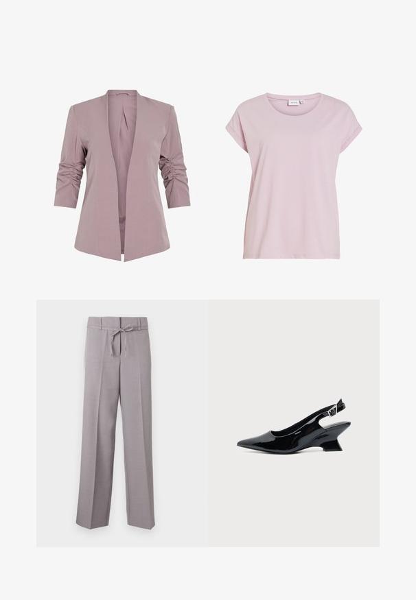 Blazer de lavanda claro con un diseño entallado, mangas rizadas de tres cuartos y un frente abierto. Tela suave y silueta minimalista.; Camiseta rosa hecha de tela suave, con cuello redondo y mangas cortas enrolladas. Corte recto con un ajuste ligeramente holgado.; Pantalones de pierna ancha en gris claro, con una textura suave, que presentan una cinturilla con cordón y pliegues marcados para un ajuste estructurado.; Zapato slingback de cuero charol negro con puntera puntiaguda y tacón bajo en bloque inclinado sobre fondo claro liso.