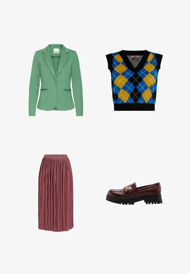 Grüner Blazer mit abgesetztem Revers, einer Knopfverschluss und zwei vorderen Taschen. Aus strukturiertem Stoff gefertigt, mit einer taillierten Passform.; Ärmelloser Pullover mit V-Ausschnitt, der ein blaues, gelbes, schwarzes und weißes Rautenmuster zeigt, gesäumt mit einem schwarzen gerippten Saum.; Langer plisierter Rock in staubrosa mit tailliertem Bund, aus leichtem Stoff, auf weißem Hintergrund gezeigt.; Dunkelroter Lederloafer mit grober schwarzer Profilsohle und goldener Kettendetail vorne, seitlich auf weißem Hintergrund gezeigt.