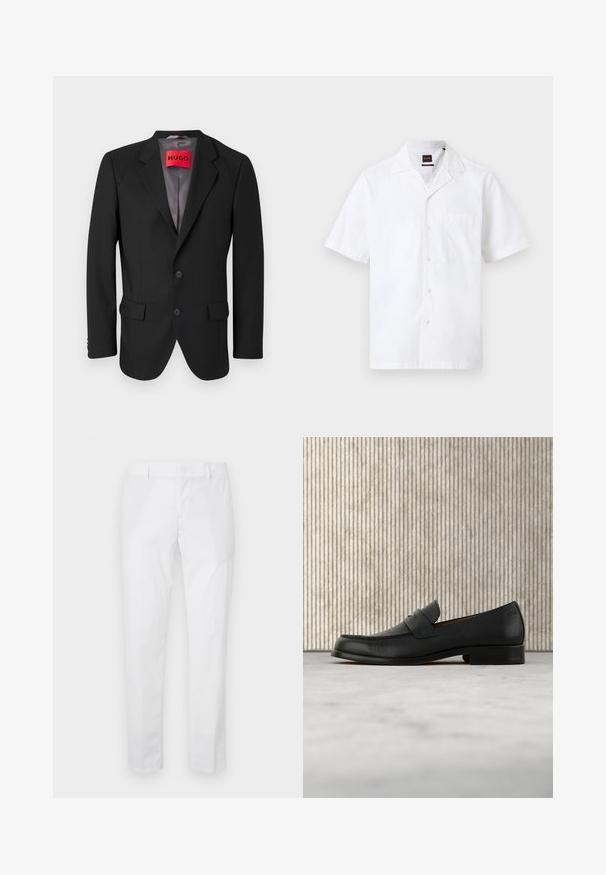 Blazer noir sur mesure en tissu structuré. Présente des revers à cran, deux poches avant et une fermeture à bouton simple.; Chemise blanche pour homme à manches courtes, boutonnée à l'avant, avec une poche frontale et un col club.; Pantalon blanc slim-fit avec passants de ceinture et poches latérales, présenté à plat sur un fond clair.; Mocassin en cuir noir flottant au-dessus d'un tapis beige avec une table ronde brune brillante en arrière-plan.