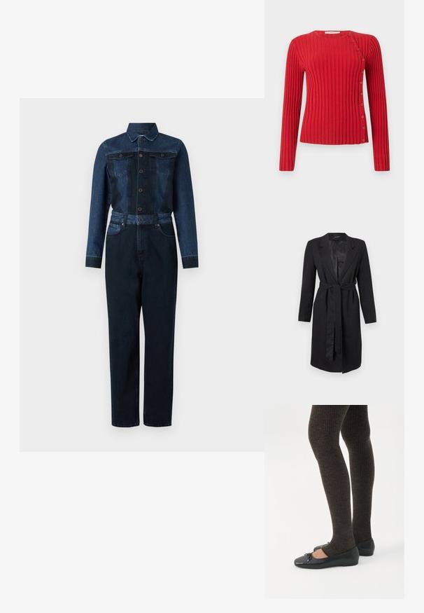 Schwarzer langer Mantel aus strukturiertem Stoff, mit einem Spitzenrevers, langen Ärmeln und einem passenden gebundenen Gürtel in der Taille. Glatte Satin-Außenfutter.; Denim-Overall in dunkler blauer Farbgebung, mit langen Ärmeln, durchgehender Knopfleiste, Kragen und tailliertem Gürtel sowie zwei Brusttaschen.; Roter, gerippter Pullover mit langen Ärmeln und diagonalen Knopfdetails von der Schulter bis zum Saum auf einem schlichten hellen Hintergrund.; Beine in dunklen, gerippten Leggings kombiniert mit schwarzen Ballerinas mit kleinen Schleifendetails auf weißem Hintergrund.