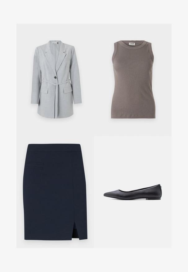 Lichtgrijze blazer van gestructureerde stof, met een enkele knoop, reverskraag en twee voorzakken. Inclusief een bijpassende riem.; Grijze geribbelde tanktop met een ronde halslijn en mouwloos ontwerp, gemaakt van een zachte, gestructureerde stof. Eenvoudige, getailleerde silhoutte.; Navyblauwe aansluitende rok van een soepel materiaal, met een split aan de achterkant en drie horizontale stikdetails op het voorzakgebied.; Zwarte platte leren schoen met puntige neus en lage hak, zijaanzicht tegen een witte achtergrond.