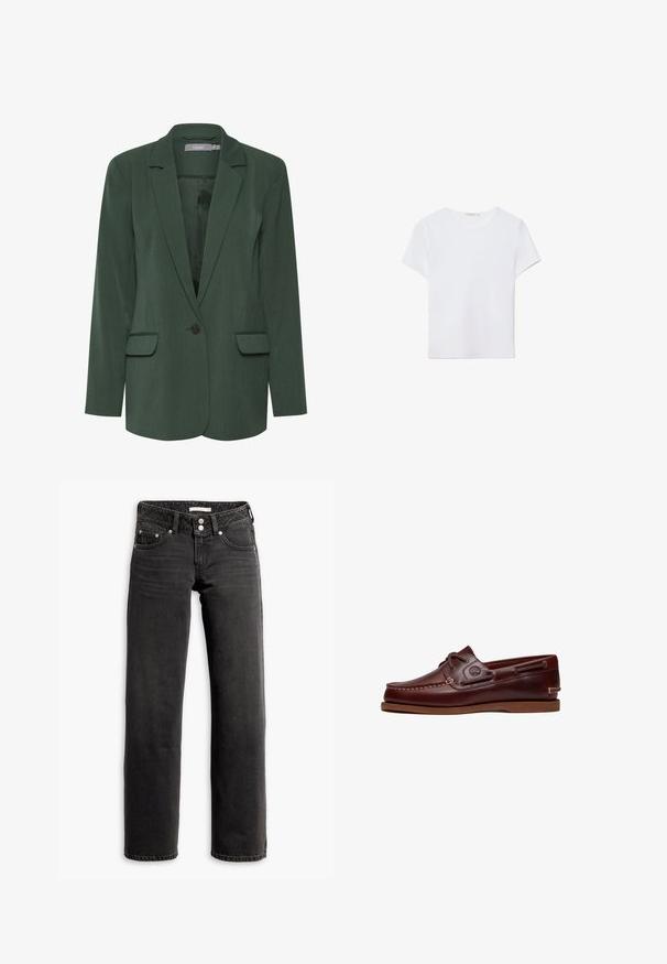 Groene op maat gemaakte blazer met een gelapte revers, enkele knoopsluiting en twee voorzakken. Gemaakt van een textuurstof met een gladde voering.; Witte T-shirt met korte mouwen, gemaakt van zachte stof. Heeft een ronde halslijn en een eenvoudig, strak ontwerp met een rechte zoom.; Zwarte straight-leg jeans met voor- en achterzakken, riemlussen en dubbele knoopsluiting bij de taille.; Bruine leren boot schoen met veters, stiksel details en Timberland-logo aan de zijkant, weergegeven op een witte achtergrond.