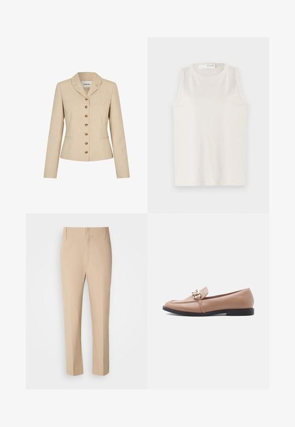 Beige blazer med skræddersyet pasform, med en slagkrave, seks knapper i guldfarvet metal og to sidelommer. Struktureret stof.; Hvid ærmeløs top lavet af blødt, glat stof. Har en rund halsudskæring og et enkelt design uden udsmykning eller mønstre.; Beige skræddersyede bukser med slim fit, sidelommer og en glat tekstur. Har en flad front og en subtil presse ned ad benene.; Beige læder flad loafer med sort sål og guldkæde-detalje på toppen, set fra siden mod en hvid baggrund.