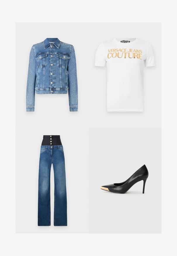 Lys blå denimjakke med klassisk krave, brystlommer og lange ærmer. Ærmerne har metallisk nittetilbehør for et tekstureret udseende.; Hvid T-shirt med korte ærmer og guldtekst "VERSACE JEANS COUTURE" trykt hen over brystet.; Højtaljede jeans med en sort, tekstureret talje og guldknapper, i medium-blå, falmet denim, med vide ben og lige pasform.; Sort læder stiletter med spids tå; har et metalisk guldakcent på tåkapperne. Glat overflade med et strømlinet design.