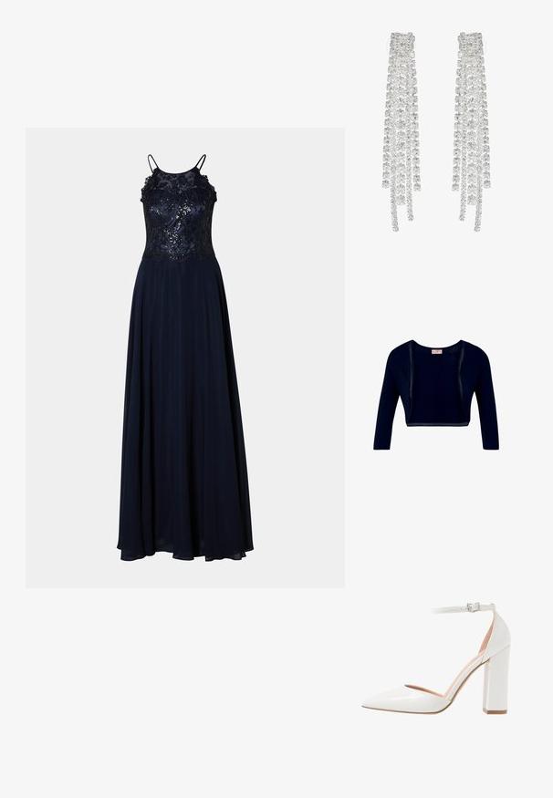 Schwarzer kurz geschnittener Cardigan mit offenem Vorderteil, langen Ärmeln und rundem Ausschnitt, schlichtes Design und einfarbig.; Navy Abendkleid mit einem taillierten Spitzenoberteil, aufwendiger Stickerei und einem fließenden Rock. Verfügt über dünne Träger und eine glatte Textur.; Weißer Lackleder-Pumps mit offenem Seitenbereich, spitzer Zehenpartie, Knöchelriemen mit Schnalle und blockhaftem Absatz.; Lange silberne Ohrringe mit einer Vielzahl von klaren, facettierten Kristallen in kaskadierenden Strängen unterschiedlicher Längen und Formen.