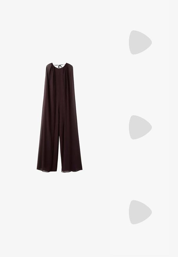 Combinaison fluide de couleur violette foncée avec un design ressemblant à une cape, un col rond et une fermeture à nouer dans le dos ; elle présente une coupe à jambes larges et une texture lisse.; Cardigan à manches longues boutonné de couleur brun foncé, avec un col rond et des poignets et un ourlet côtelés, présenté sur un fond uni.; Sandale noire en cuir à talon haut avec fines lanières, bout ouvert et talon slingback, présentée sur fond blanc.; Sac à bandoulière en cuir crème et marron foncé avec rabat incurvé et sangle noire ajustable sur fond blanc.