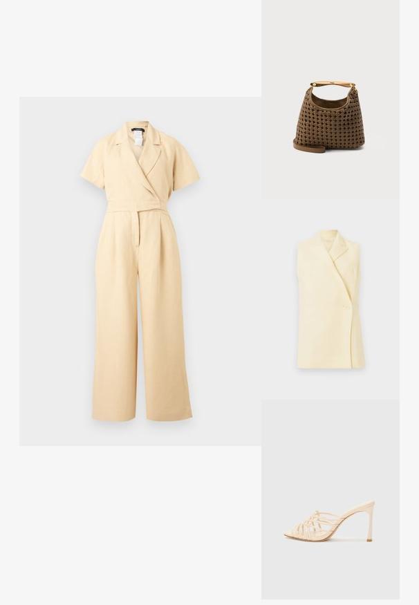 Beige korte mouw jumpsuit met wijde pijpen, overslag V-halskraag en getailleerde taille, gemaakt van lichtgewicht stof.; Mouwloze gele blazer met een gekartelde kraag, een enkele knopenclosure en een getailleerde pasvorm. Zachte stof met een gladde textuur.; Beige hoge hakken mules met een gespsluiting. Beschikt over een vierkante neus, een gladde textuur en een slanke hak met een gouden accent aan de basis.; Bruine gevlochten lederen handtas met gouden gebogen bovenhandvat en afneembare schouderriem op effen achtergrond.