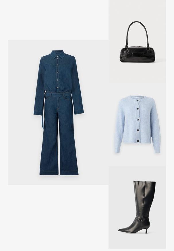 Dunkelblauer Denim-Overall mit langen Ärmeln, durchgehendem Knopfverschluss, Kragen, weiten Beinen und einem passenden Stoffgürtel an der Taille.; Hellblauer Cardigan aus weichem, geripptem Material mit Rundhalsausschnitt, langen Ärmeln und sechs schwarzen Knöpfen auf der Vorderseite.; Schwarzer kniehoher Lederstiefel mit spitzer Zehenpartie und niedrigem Kittenabsatz, präsentiert vor einem schlichten hellen Hintergrund.; Schwarze Lederhandtasche in rechteckiger Form, mit einem stabilen Griff, silbernem Zubehör und Reißverschluss. Glatte Textur.