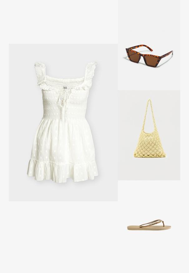 Vestido mini blanco sin mangas con tirantes fruncidos, cuerpo fruncido, lazo delantero, textura de puntos y dobladillo con volantes.; Chanclas con una suela texturizada beige, finas tiras marrones y acentos de purpurina dorada. Diseño ligero adecuado para uso casual.; Gafas de sol con tonalidades marrones y un patrón de carey, de montura angular y brazos delgados. Material plástico ligero.; Bolso de red de macramé amarillo con correa larga y bolsa beige en su interior, mostrado sobre un fondo blanco liso.