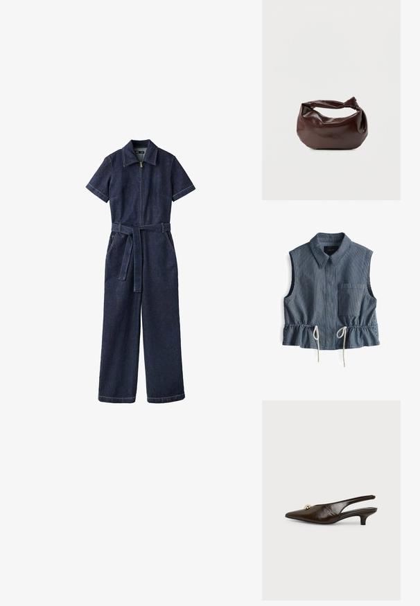 Combinaison en denim bleu foncé avec manches courtes, fermeture éclair à l'avant, jambes larges, ceinture et col.; Top sans manches, à rayures bleu et blanc, avec un col, une poche avant et une taille à cordon de serrage avec des détails froncés.; Chaussure slingback en cuir marron foncé avec bout pointu, petit talon kitten et ornement rond doré sur le dessus sur fond blanc.; Sac bandoulière en cuir marron foncé avec une forme souple et décontractée et une anse nouée torsadée sur un fond blanc uni.