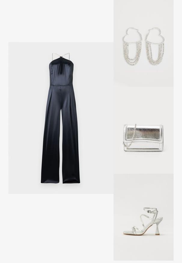 Sorte satin jumpsuit med halterneck, tynde flettede stropper og brede ben, der har forskydninger foran for ekstra detalje.; Sølv høje hæle sandaler med flere krydsschooler, en spændeankelrem og en skulptureret hæl, med en skinnende metallisk finish.; Sølvmetallic clutchtaske med en glat overflade, klaffelukning og kædestropp. Har et struktureret rektangulært design og syninger som detaljer.; Sølv hoops i hjerteform, prydet med hængende strenge af klare rhinsten for ekstra glans og struktur.