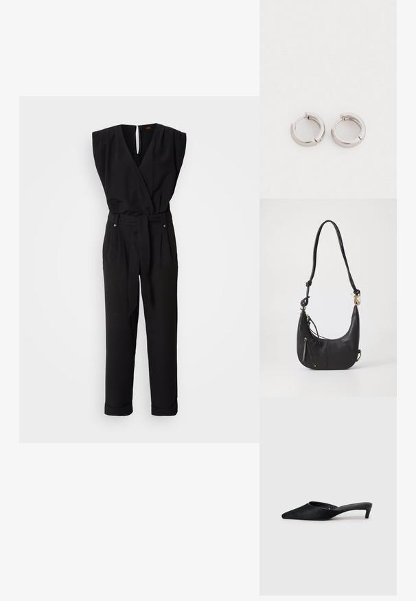 Sort ærmeløs jumpsuit med en indviklet design, bælte i taljen, lige ben og V-udskæring. Har en nøglehul-rygåbning og sidelommer.; Sorte suedeslippers med spids tå og lav hæl. Har en glat tekstur og åben ryg for nem påklædning. Simpelt design uden mønstre.; Sort læderhåndtaske med en buet silhuet, tekstureret overflade, en enkeltrem, guldbeslag og en sidelomme med lynlås.; Sølvfarvede metal hoops med en rund form og en poleret finish. Hver ørering har en hængslet lås for sikker bæring.