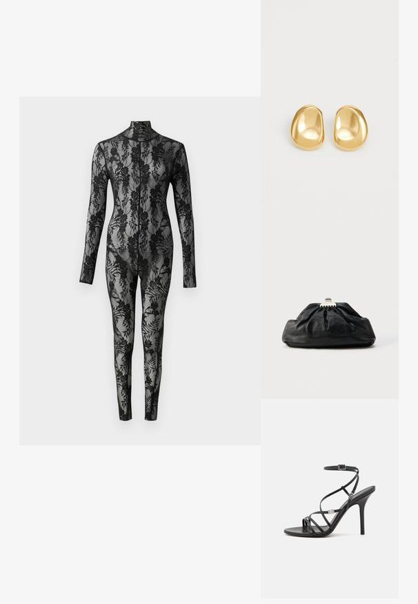 Schwarzer Spitzensbody mit langen Ärmeln, hohem Kragen und floralem Muster, das die gesamte Fläche bedeckt. Figurbetontes Design mit transparenter Textur.; Schwarze High-Heel-Sandale mit dünnen Riemen, einem Knöchelverschluss, einer glatten Lederoberfläche und einem schlanken Stiletto-Absatz.; Schwarze Leder-Clutch mit geraffter Textur, Metallverschluss und dezentem, auf der Vorderseite geprägtem Logo. Abgerundete Form.; Goldfarbene Ohrstecker mit einer glatten, runden Form und einer reflektierenden Oberfläche, die ein minimalistisches Design ohne sichtbare Muster zeigen.
